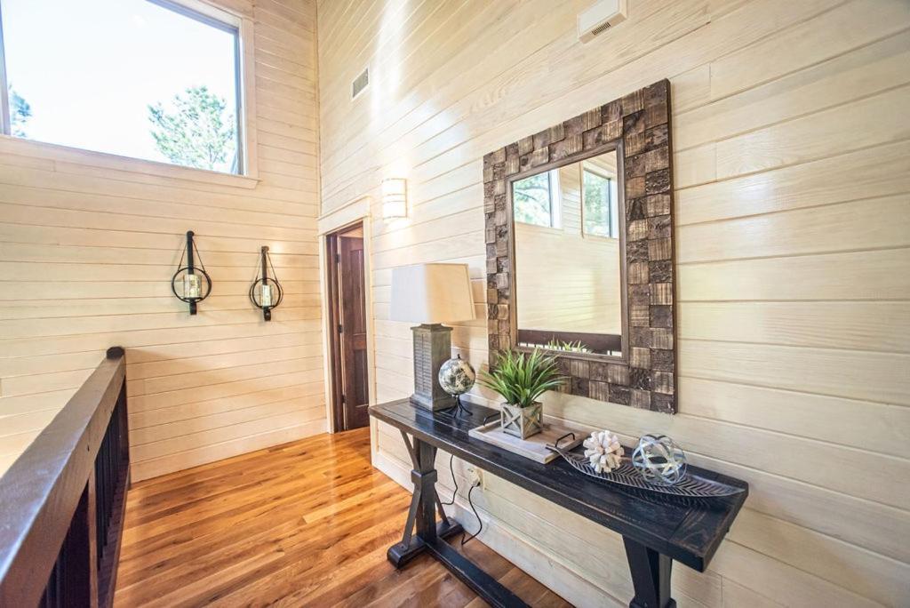 Merlot Mountain - Heated Spa Pool And Hot Tub! Cabin Broken Bow Bagian luar foto