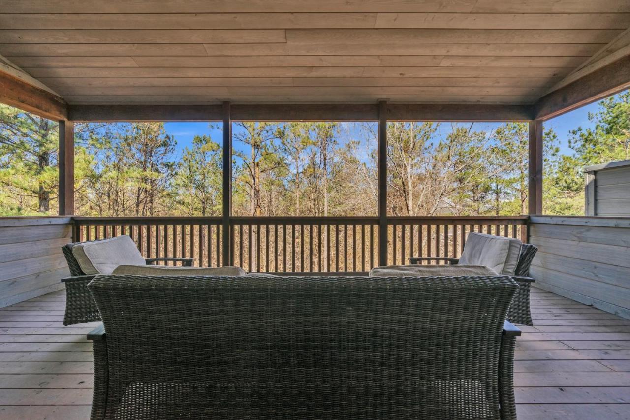 Merlot Mountain - Heated Spa Pool And Hot Tub! Cabin Broken Bow Bagian luar foto