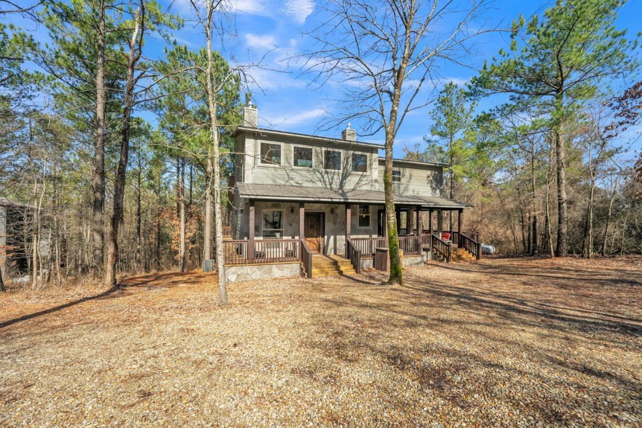 Merlot Mountain - Heated Spa Pool And Hot Tub! Cabin Broken Bow Bagian luar foto